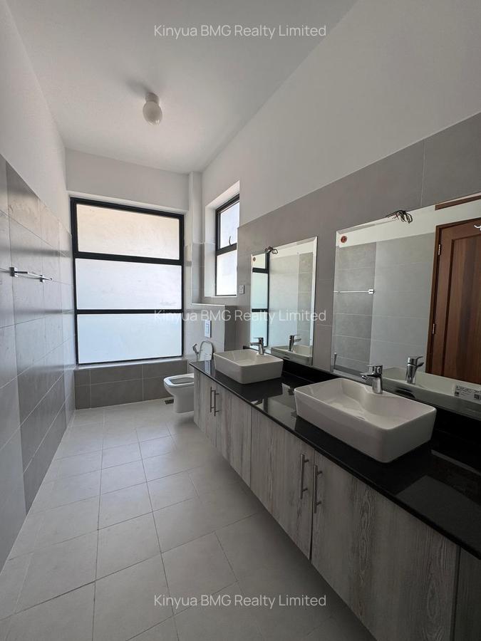 4 Bed Apartment with En Suite in Nyali Area - 7