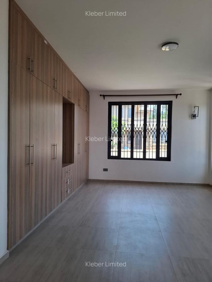 4 Bed House with En Suite in Rironi - 4
