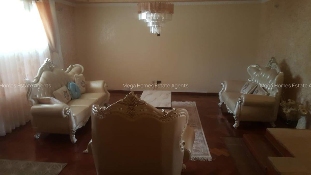 5 Bed House with En Suite in Garden Estate - 4