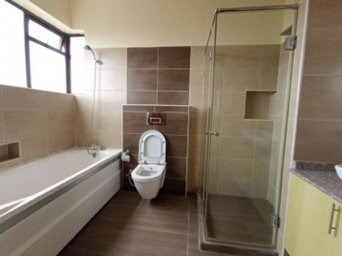 3 Bed Apartment with En Suite at Kilimani Estate - 13