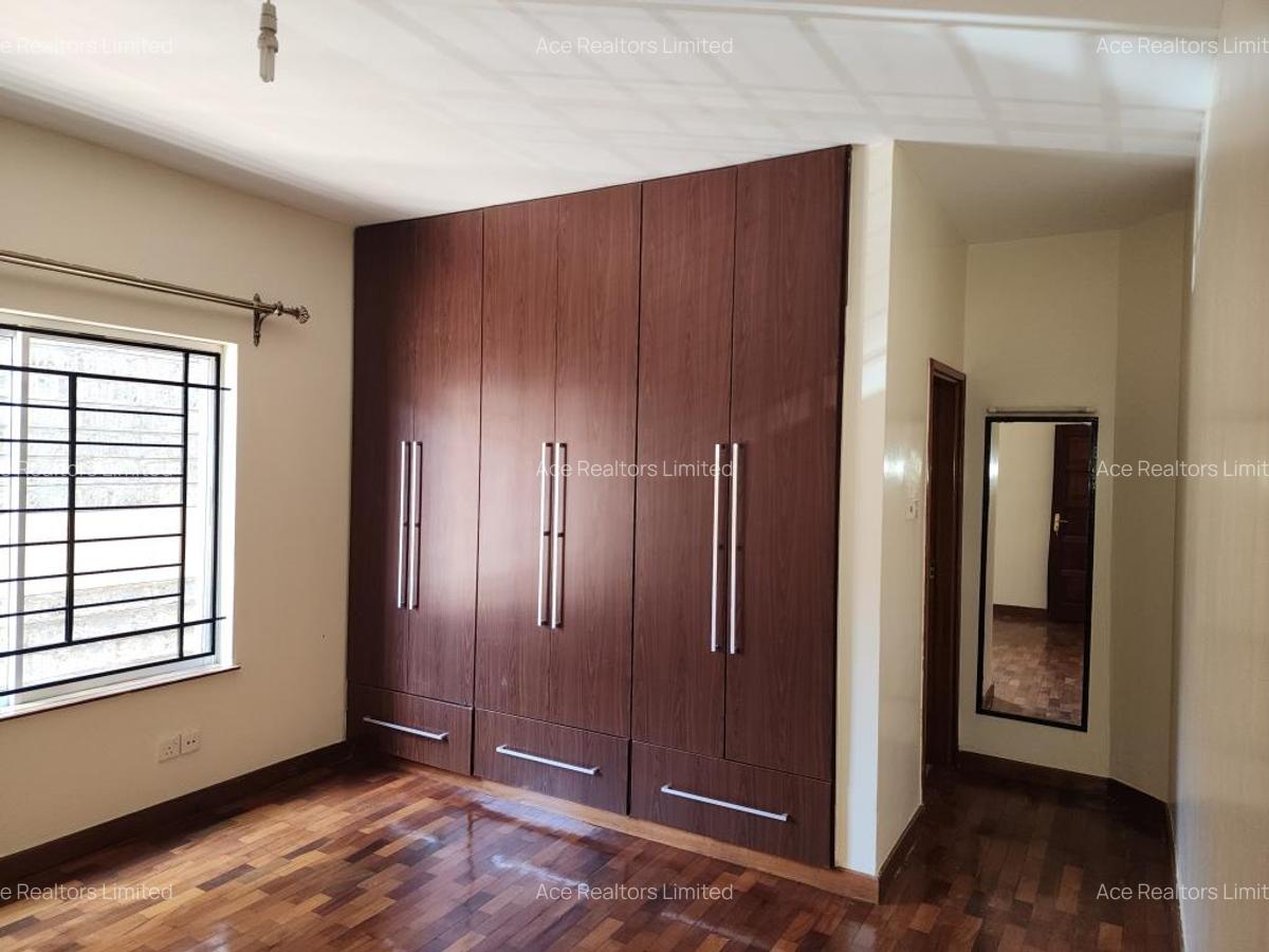3 Bed Apartment with En Suite at Raphta Road - 11