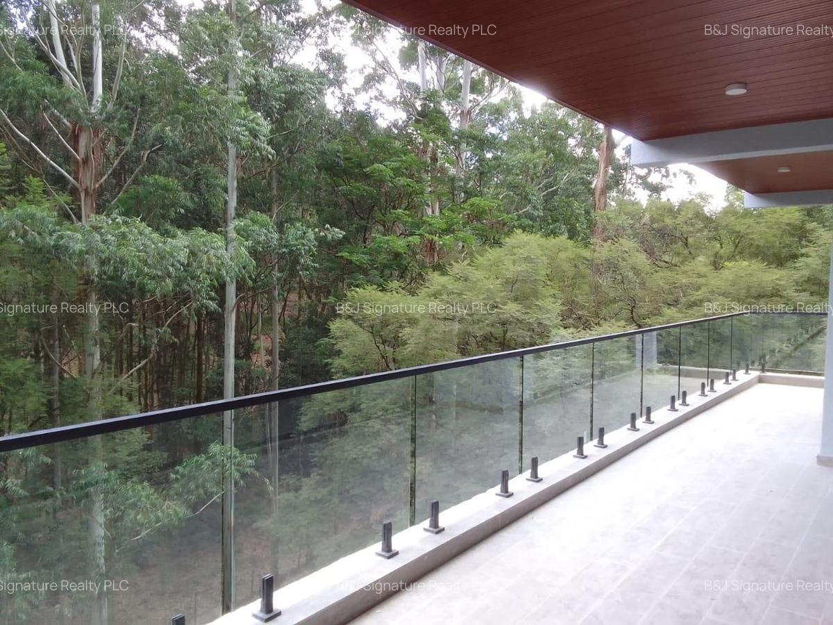 4 Bed Apartment with En Suite in Westlands Area - 1