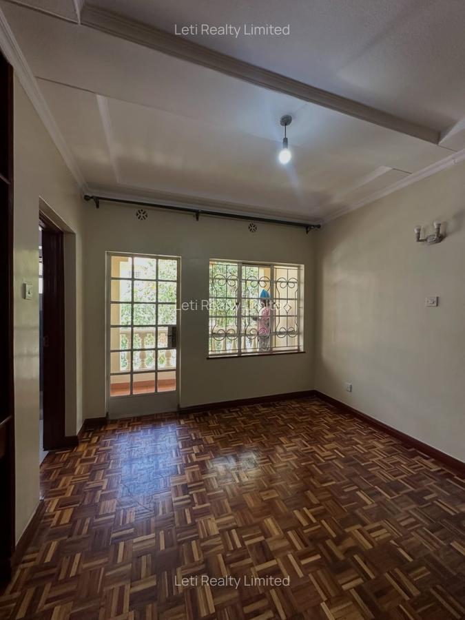 4 Bed Townhouse with En Suite in Lavington - 5
