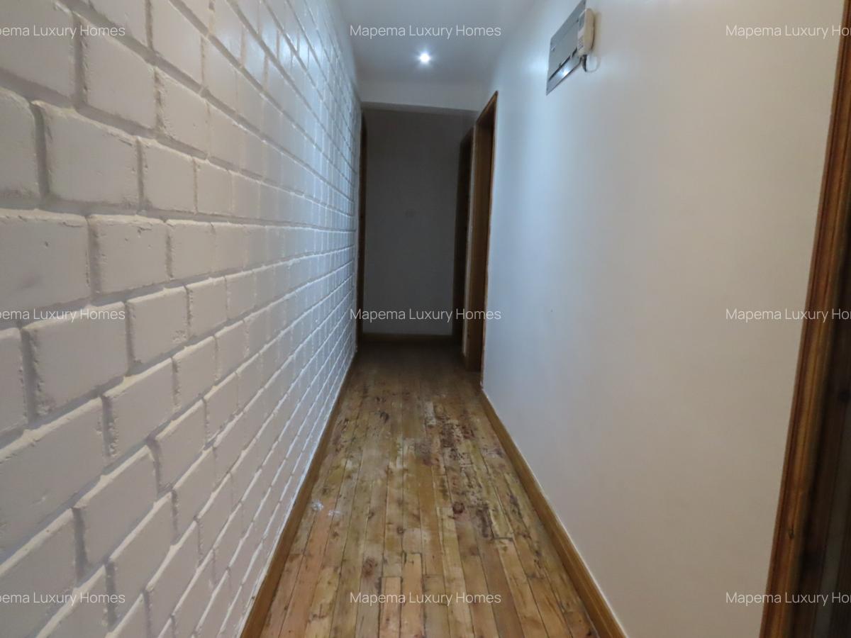 3 Bed House with En Suite at Silanga Road - 6
