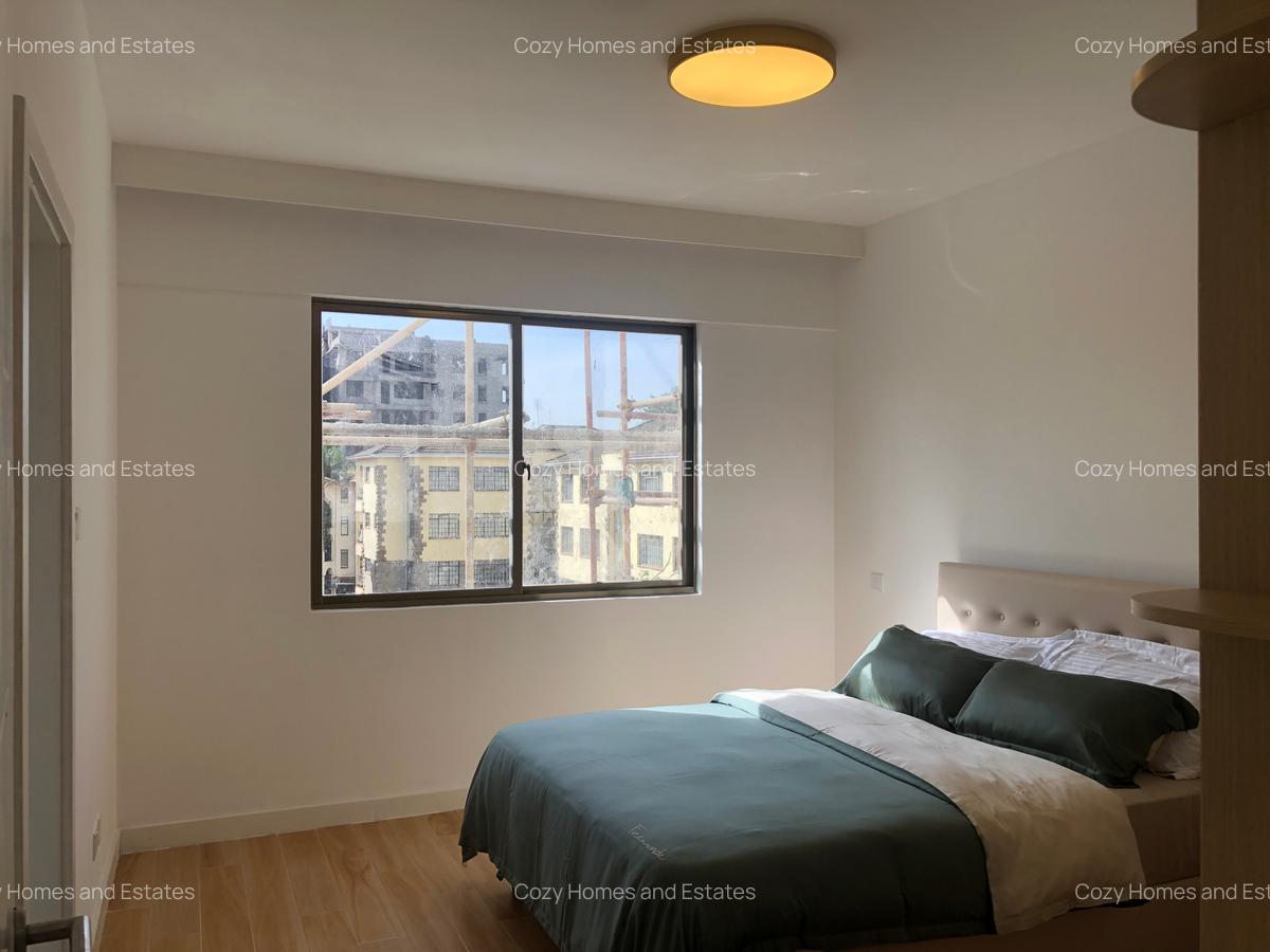 3 Bed Apartment with En Suite at Lavington - 7