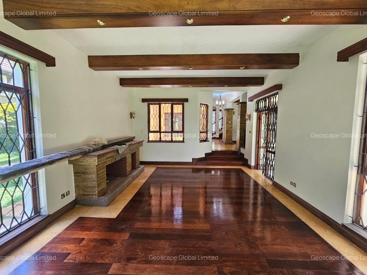 4 Bed House with En Suite in Runda - 2