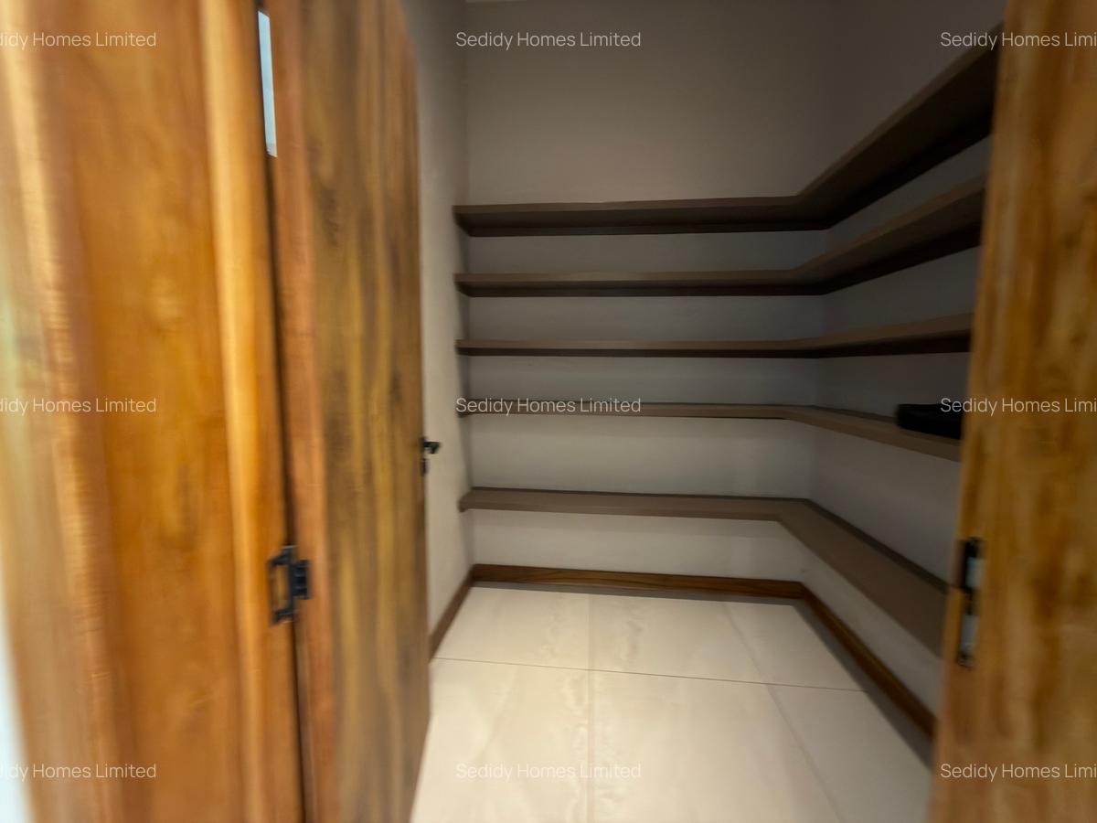 4 Bed Villa with En Suite in Loresho - 5