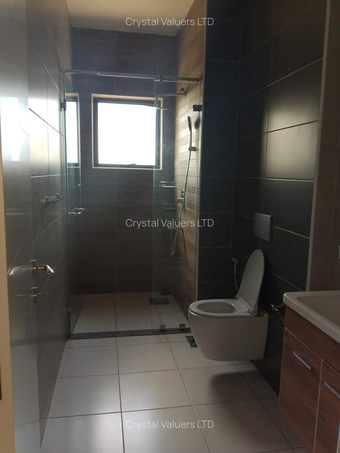 2 Bed Apartment with En Suite in Lavington - 7