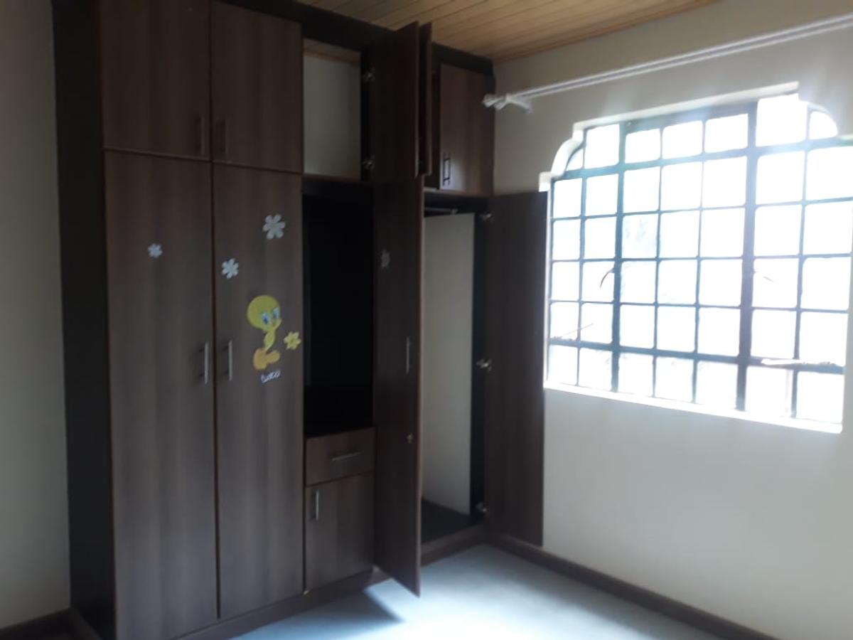 3 Bed Townhouse with En Suite at Ngong Suswa Road - 18