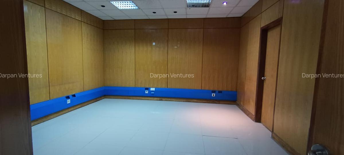 5,000 ft² Commercial Property with Parking in Nairobi CBD - 7