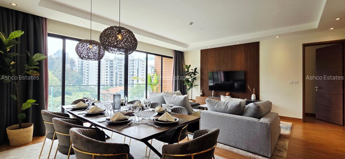 3 Bed Apartment with En Suite in Riverside - 2