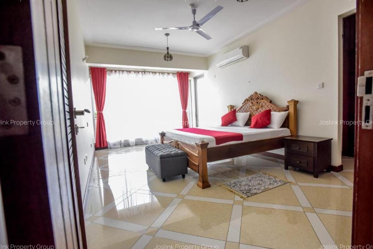 Serviced 3 Bed Apartment with En Suite in Nyali Area - 12
