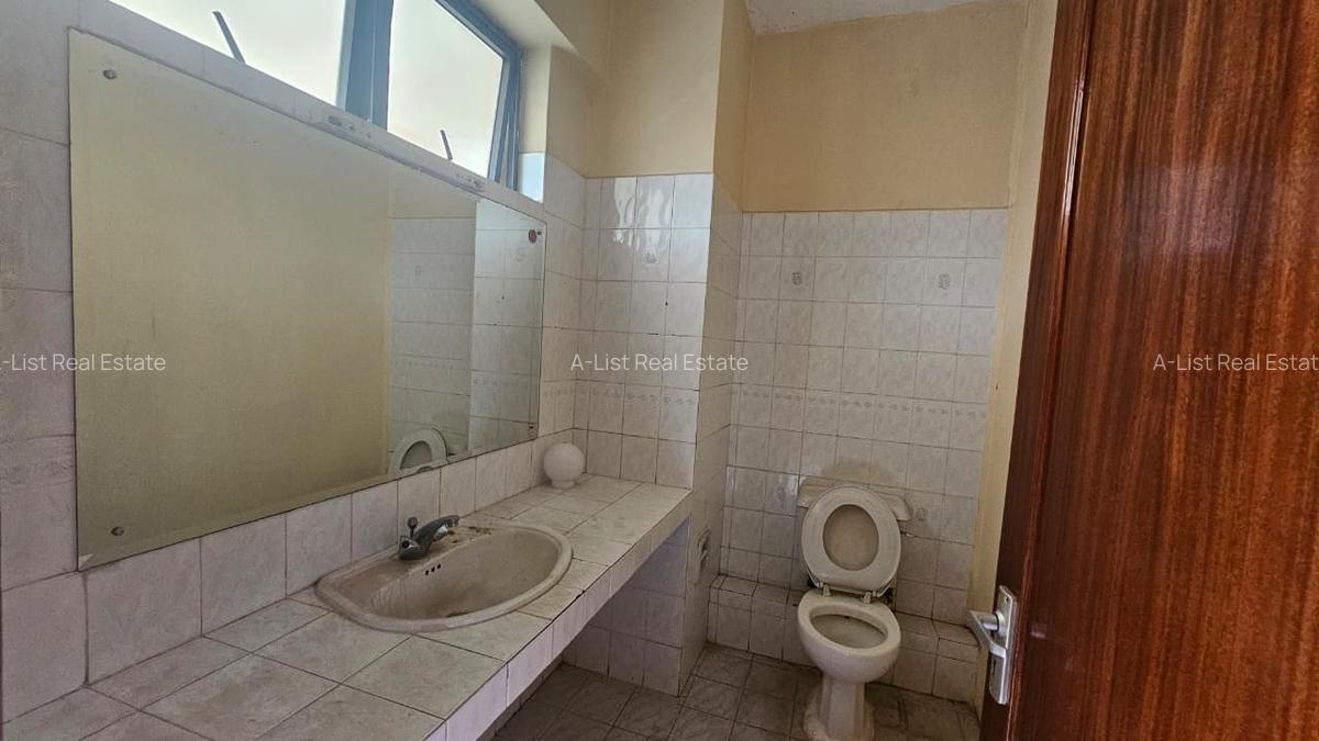 500 ft² Office with Service Charge Included at Lenana Drive - 14