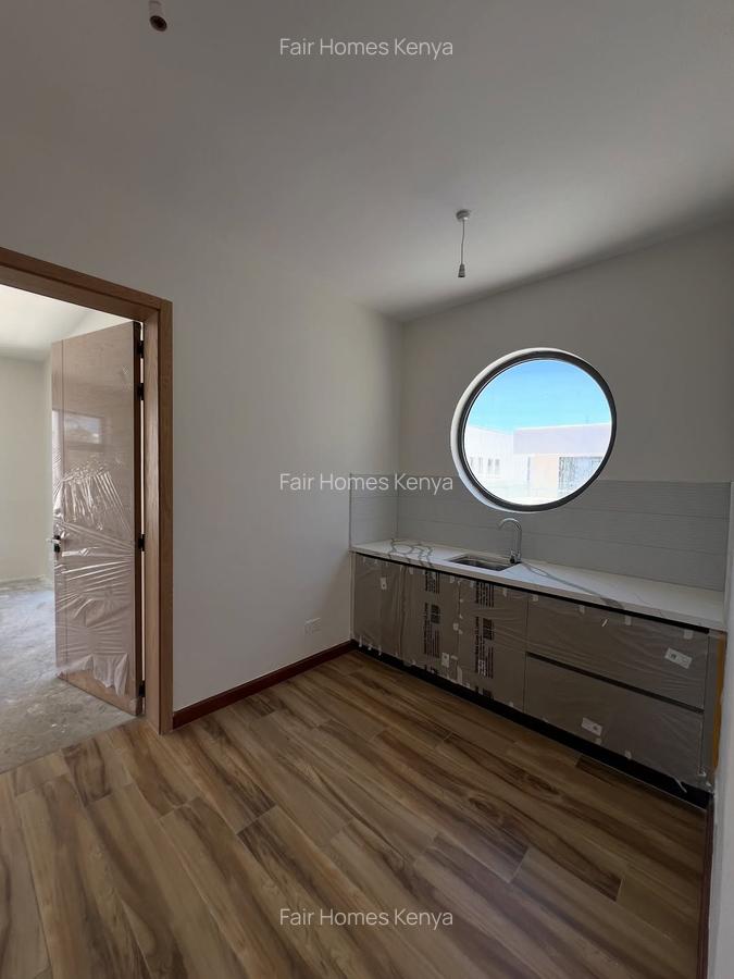 6 Bed Townhouse with En Suite at Lavington Green - 2