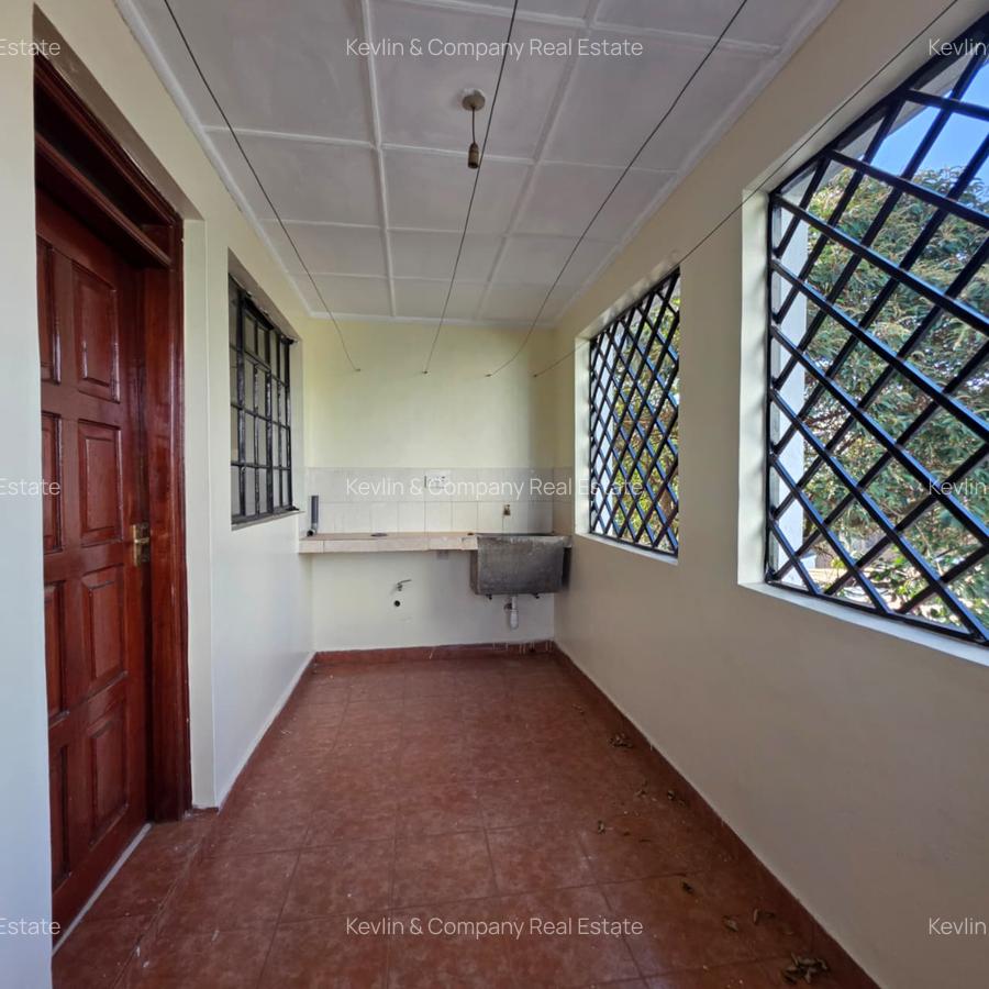 3 Bed Apartment with En Suite in Kilimani - 6