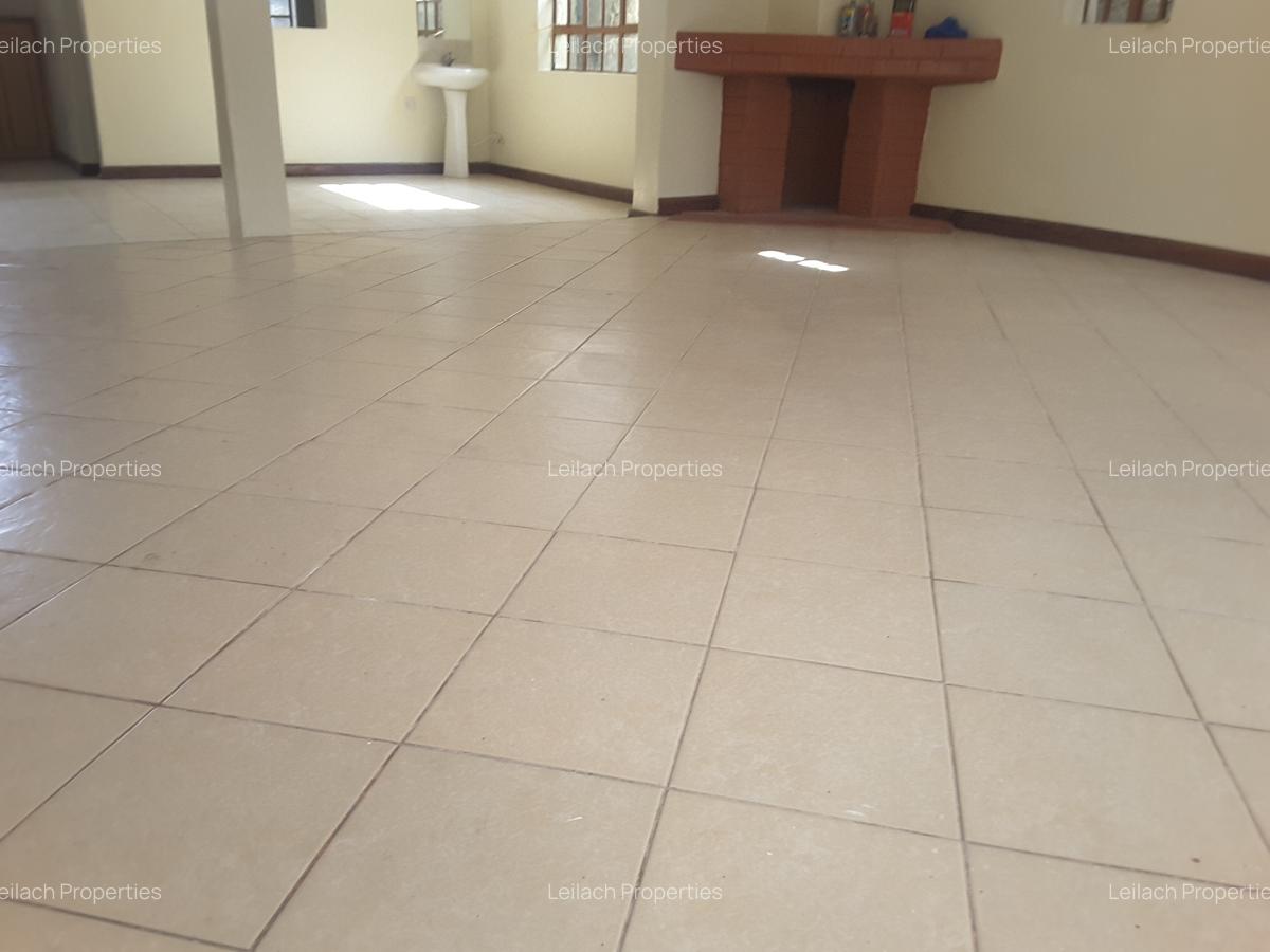 5 Bed House with En Suite in Ongata Rongai - 10