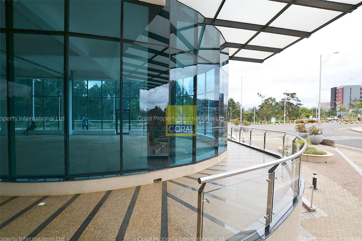 Office in Rosslyn - 19