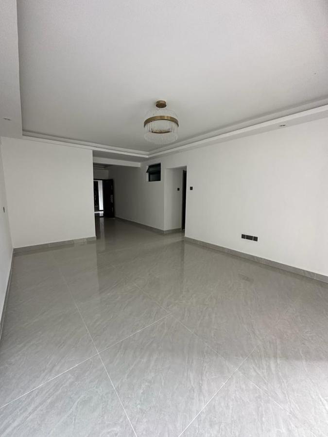 2 Bed Apartment with En Suite in Kilimani - 3