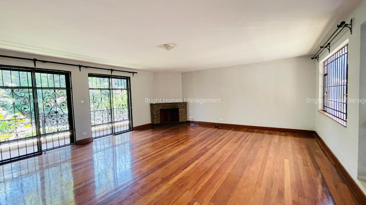 5 Bed Townhouse with En Suite in Lavington - 15