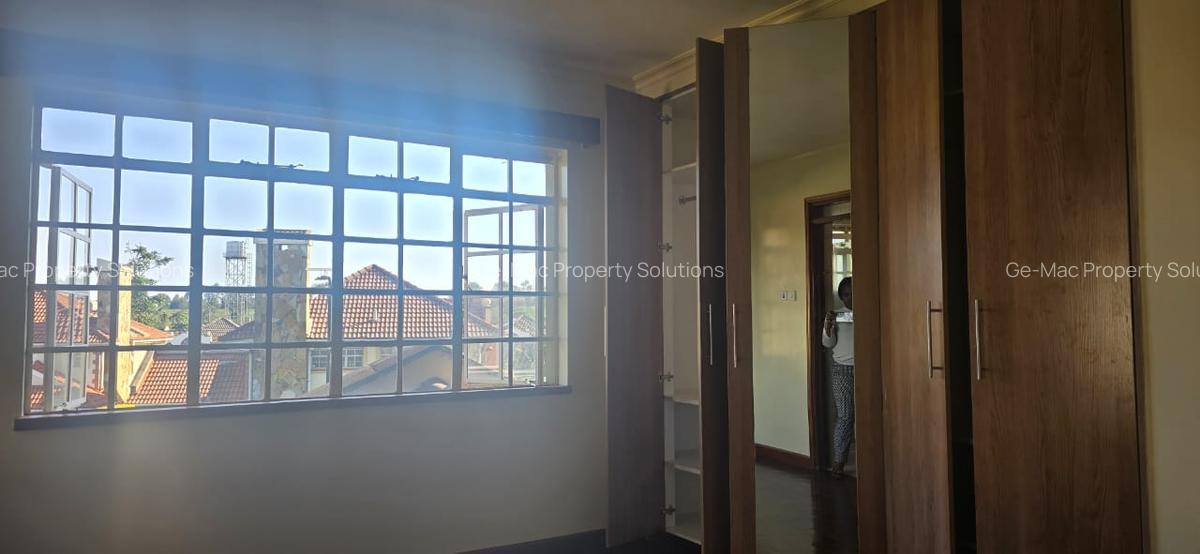 4 Bed House with En Suite in Kiambu Road - 16
