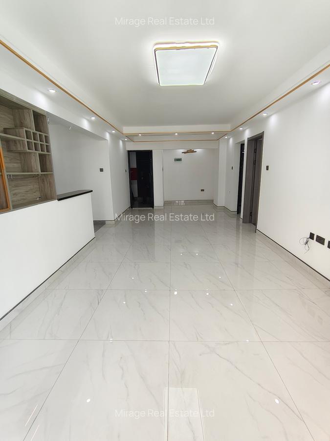 2 Bed Apartment with Swimming Pool in Kilimani - 11