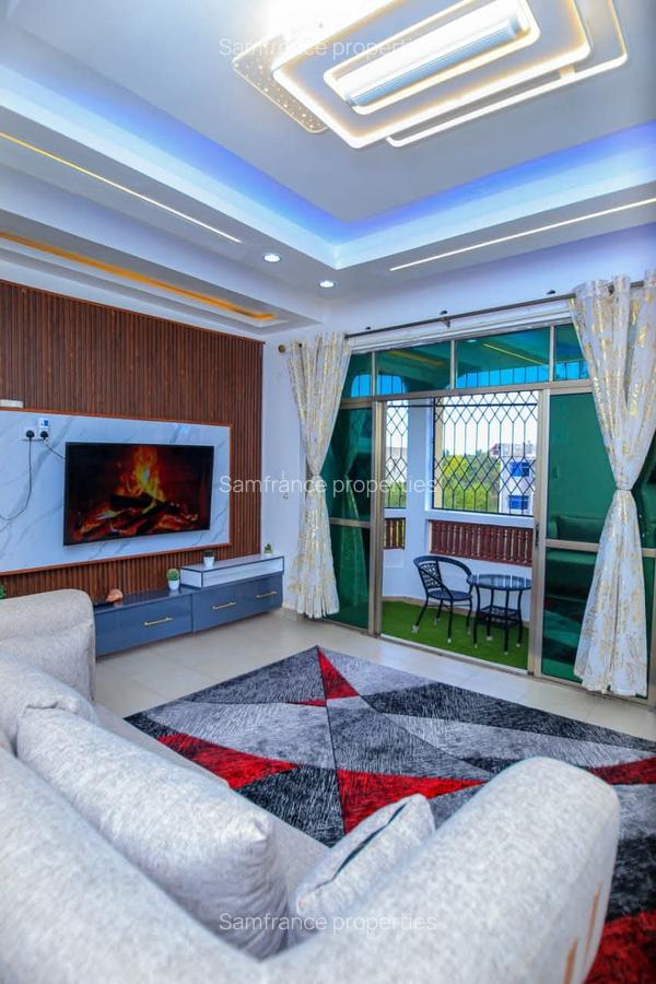 Serviced 4 Bed Apartment with En Suite at Sunset - 4