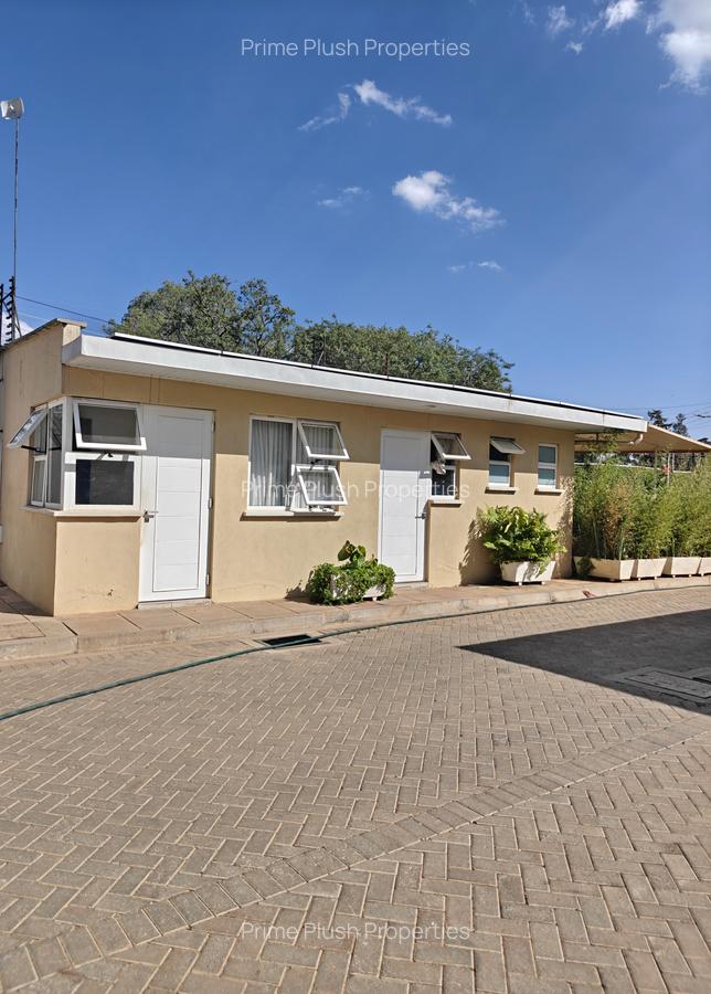 Bedsitter in Karen - 2