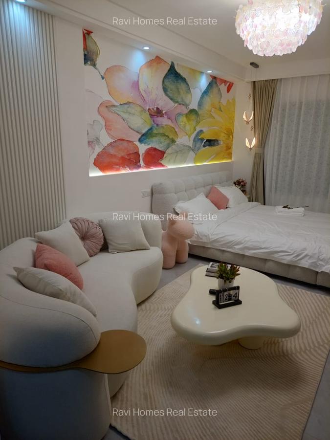 Studio Apartment with Swimming Pool in Kilimani - 2