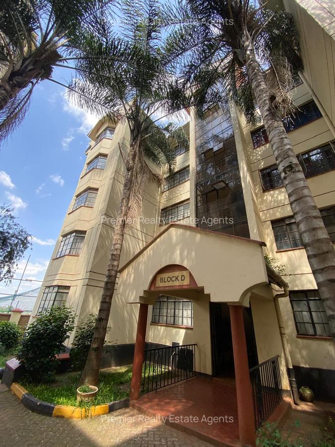 3 Bed Apartment with En Suite at Langata - 8
