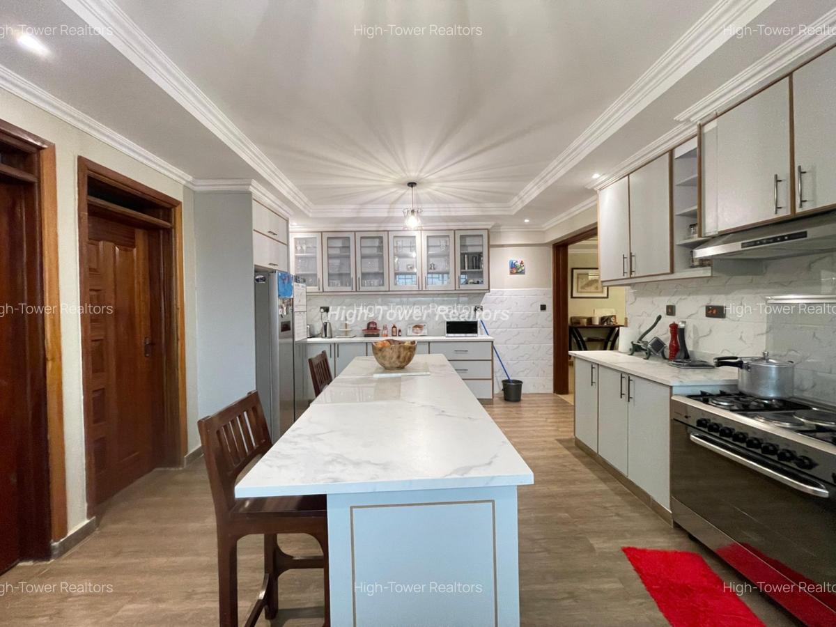 5 Bed House with En Suite at Kerarapon Drive - 9