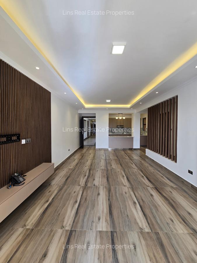 2 Bed Apartment with En Suite in Brookside - 2