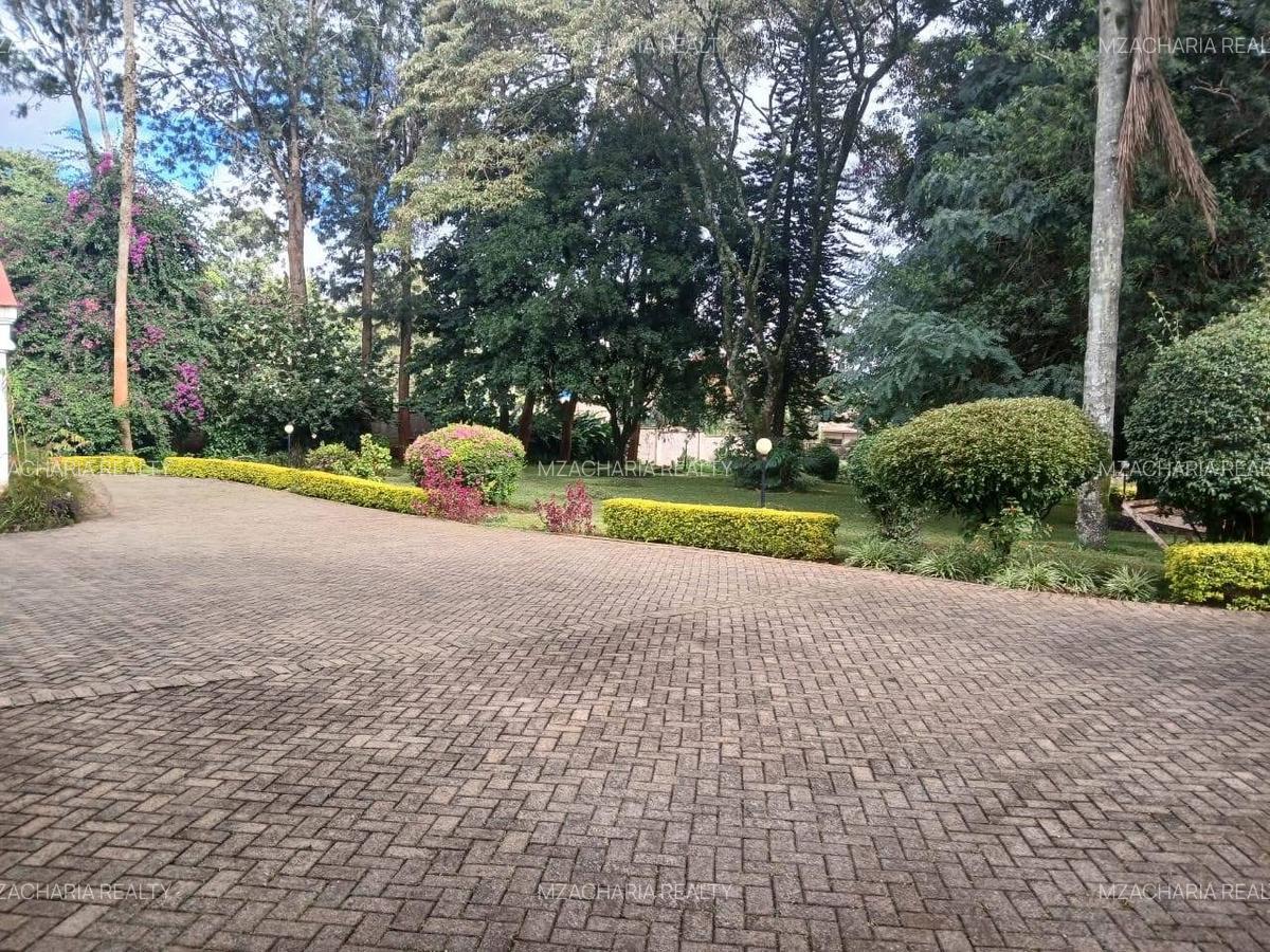 5 Bed House with Staff Quarters in Runda - 8