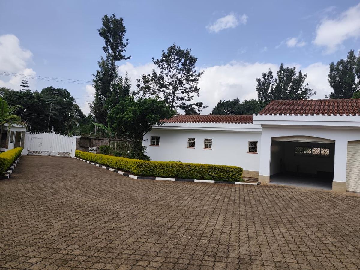 5 Bed House with Swimming Pool in Runda - 6
