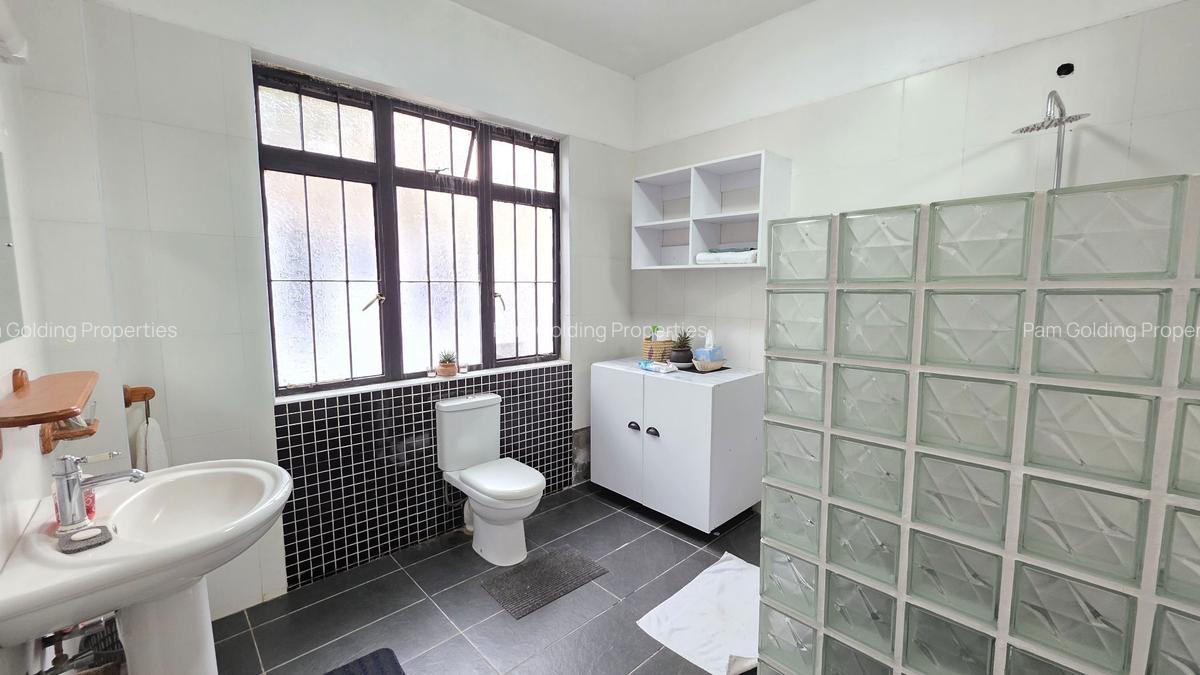 1 Bed House with En Suite in Karen - 9