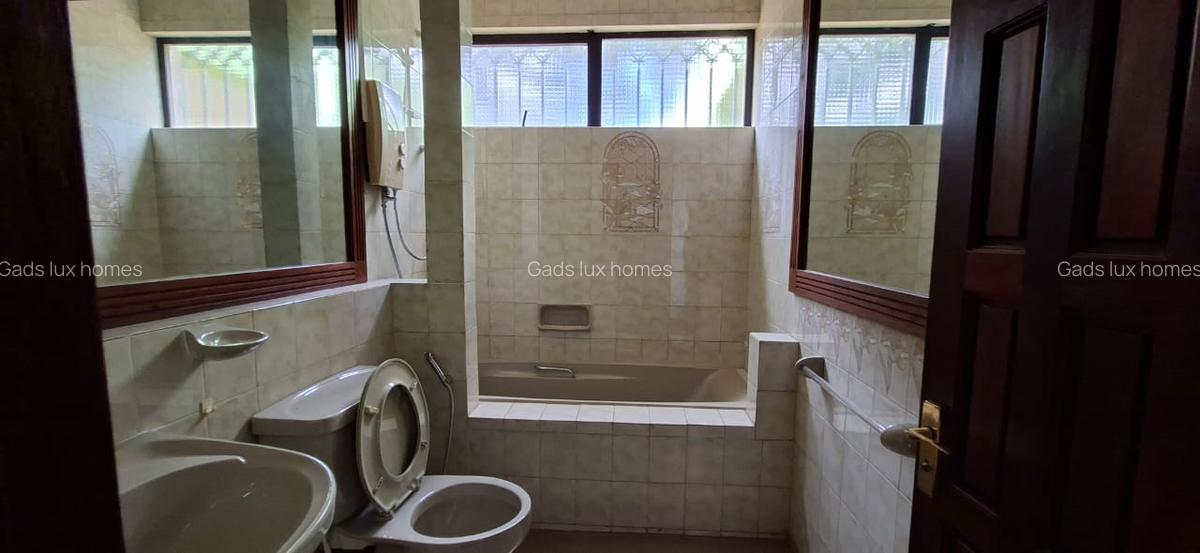 5 Bed Villa with En Suite at Muthaiga - 8