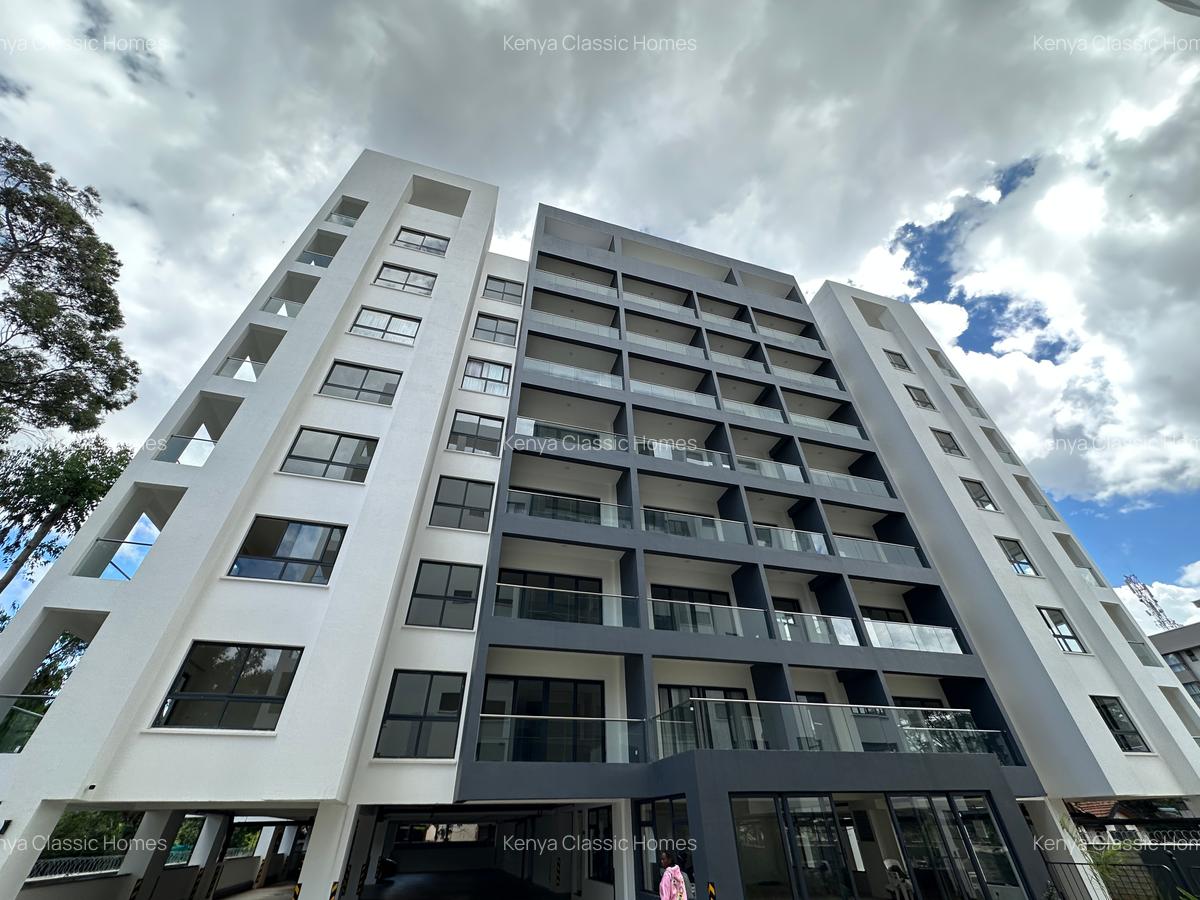 1 Bed Apartment with En Suite at Lavington - 1