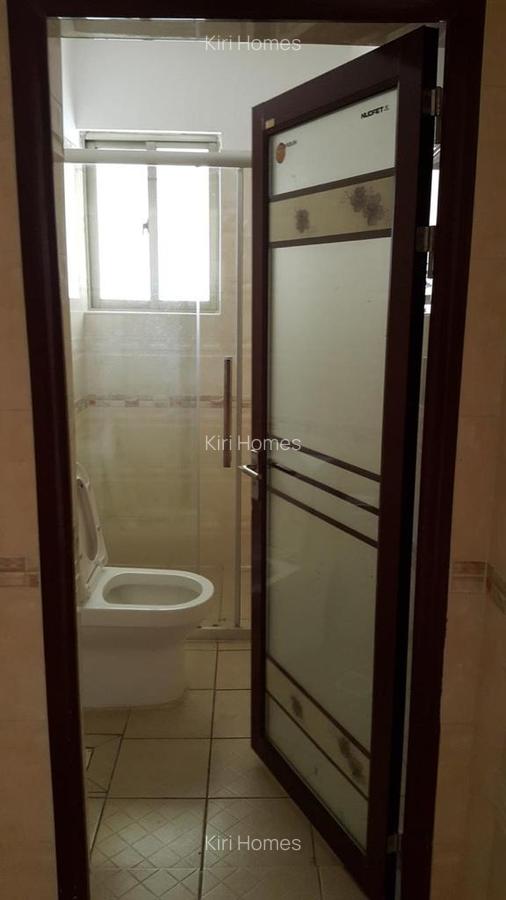 Serviced 2 Bed Apartment with Swimming Pool in Kilimani - 14