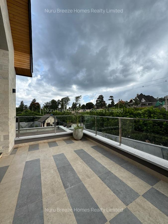 4 Bed House with En Suite in Runda - 16