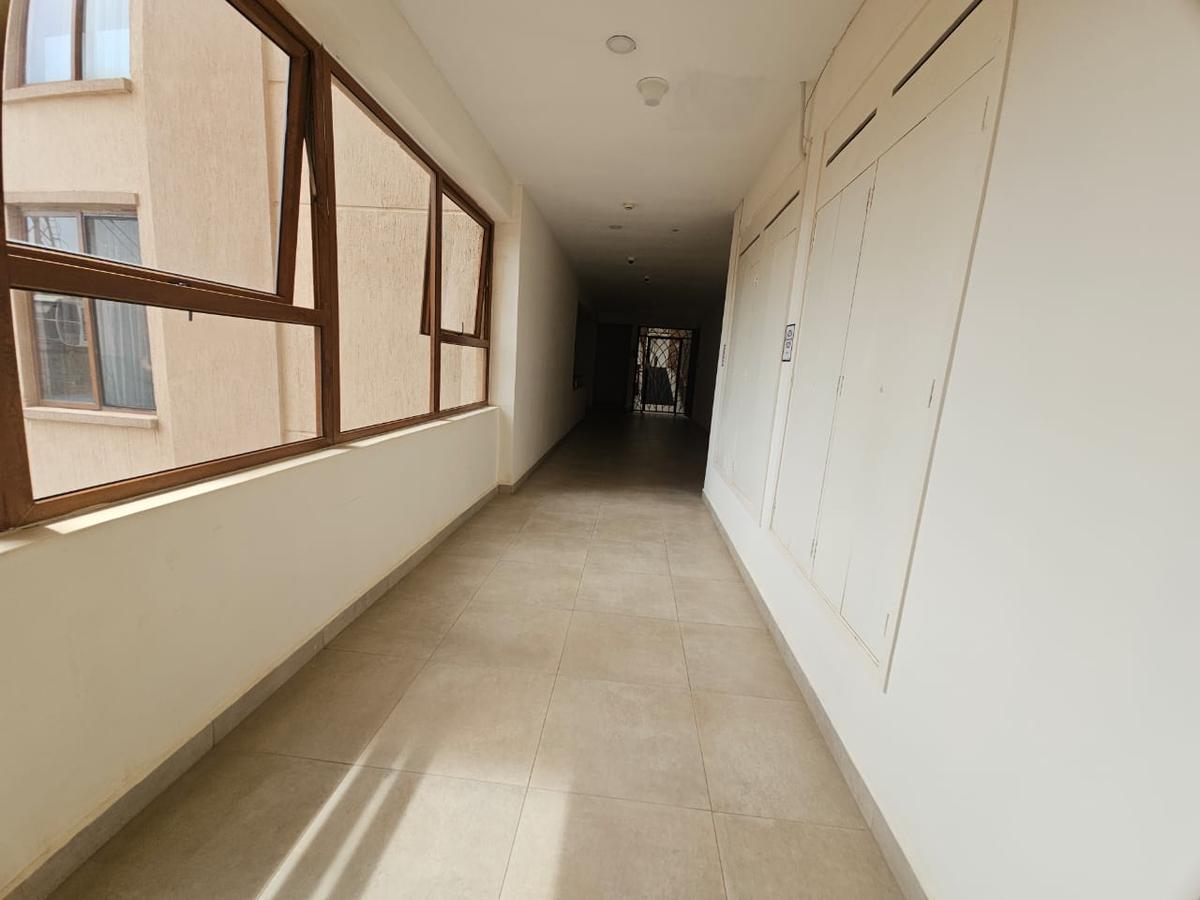 2 Bed Apartment with En Suite at Peponi Road - 17