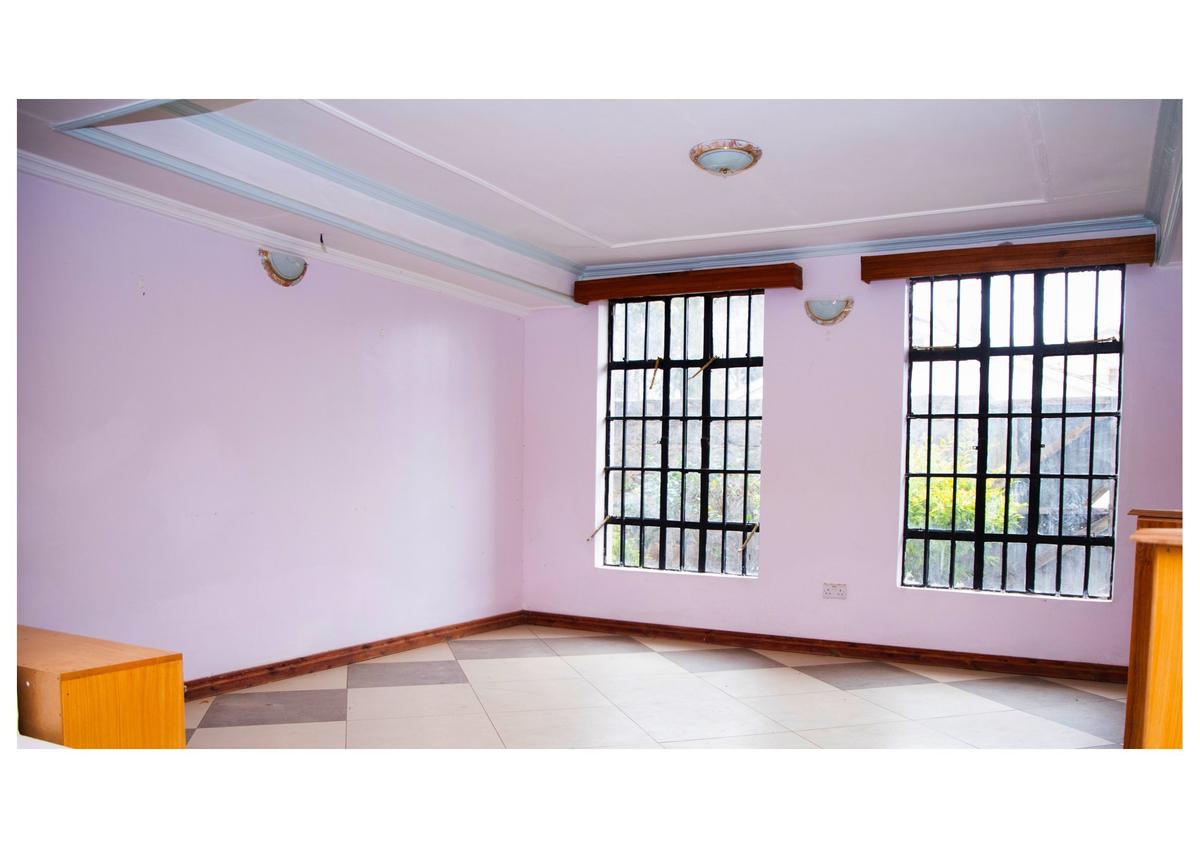 6 Bed House with En Suite at Off Epz Road - 15