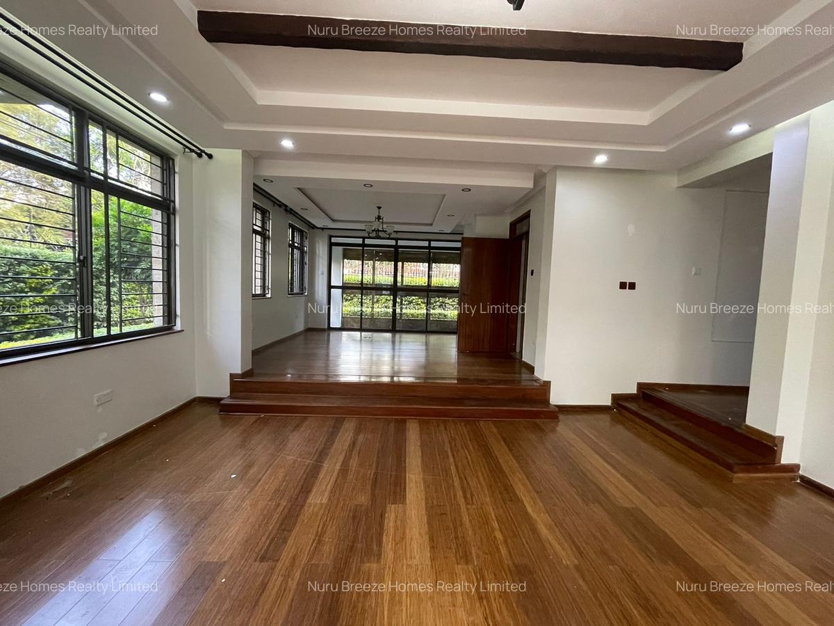5 Bed Townhouse with En Suite in Lavington - 20