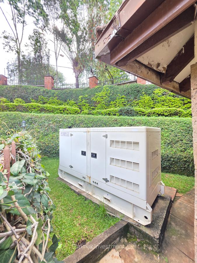 5 Bed Townhouse with En Suite at Lavington Green - 17