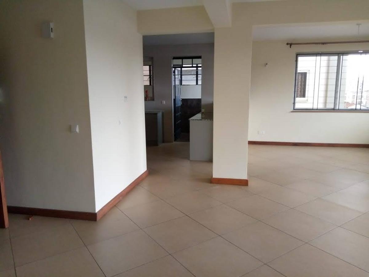 4 Bed Apartment with En Suite at 3Nd Parklands - 5