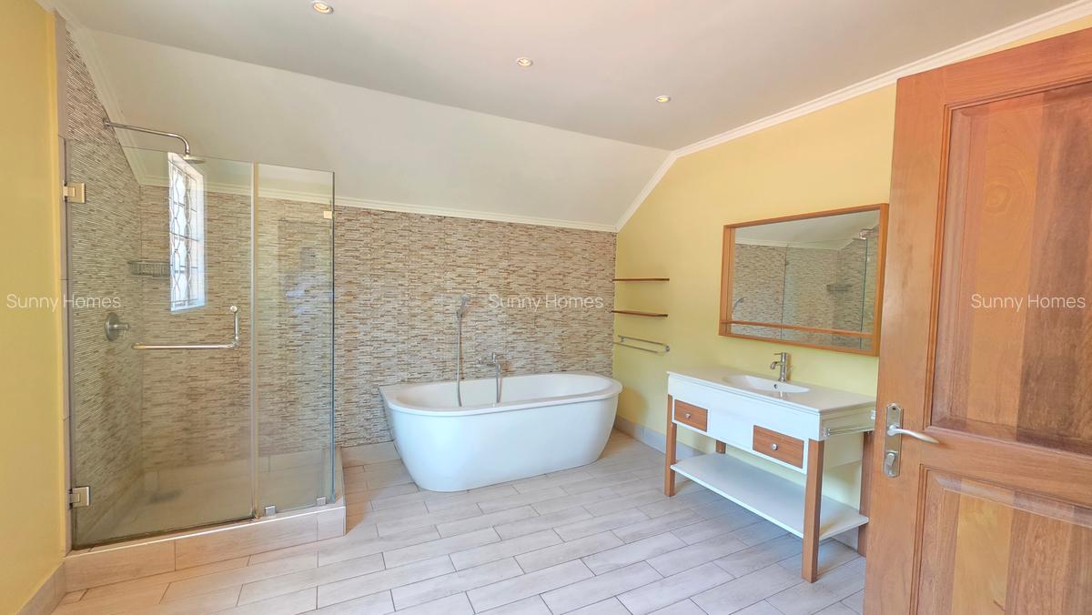 4 Bed House with En Suite at Old Muthaiga - 13