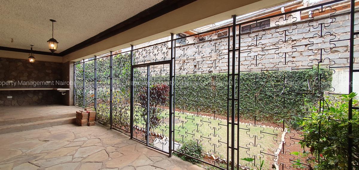 5 Bed House with En Suite at 2Nd Parklands Avenue - 1