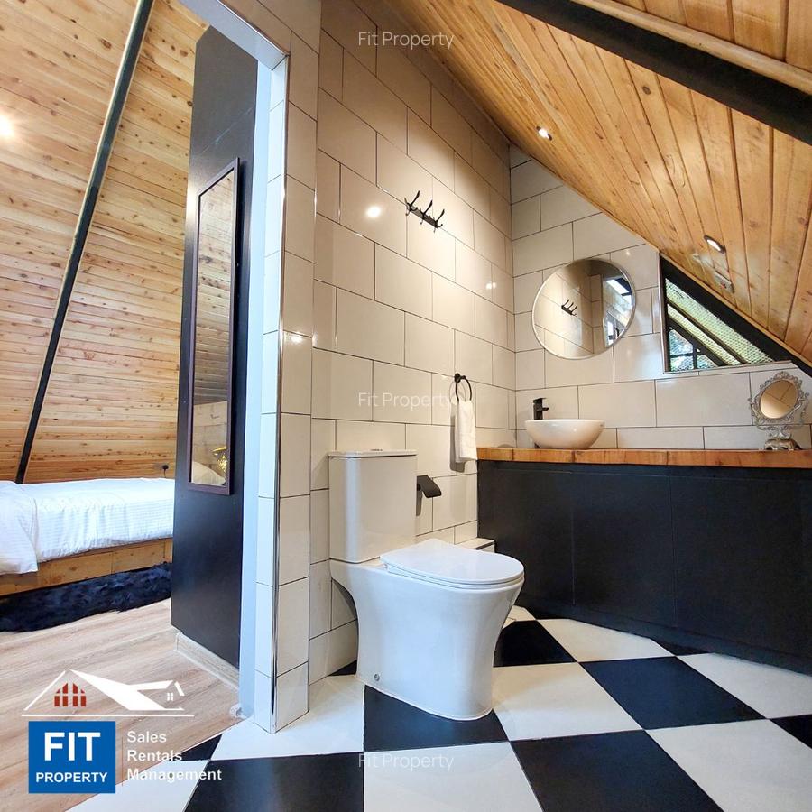 2 Bed House with En Suite at Unep - 13