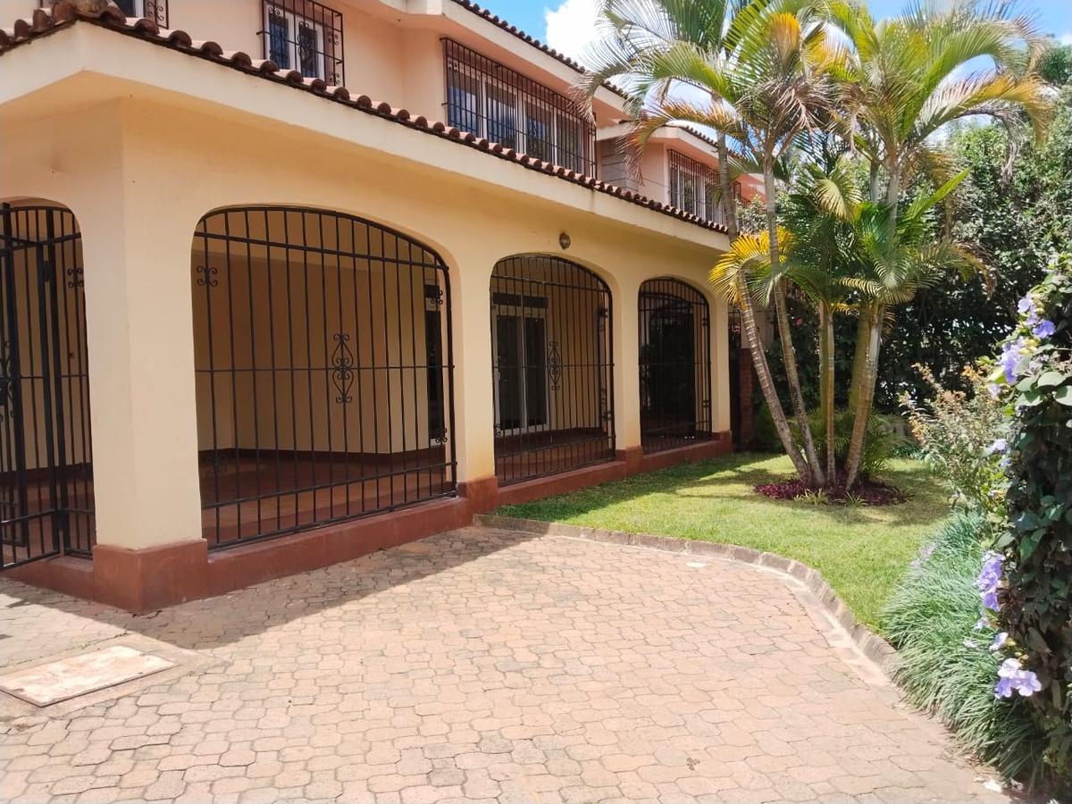 4 Bed House with En Suite in Kyuna - 12