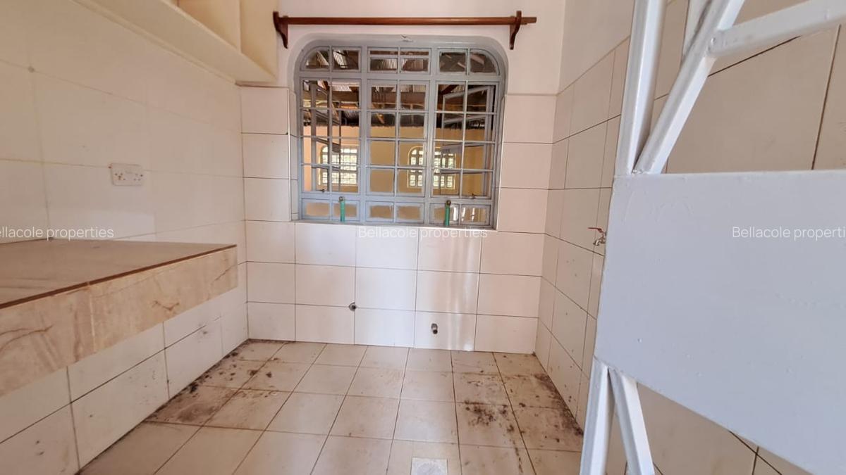 5 Bed Townhouse with En Suite in Nyari - 15