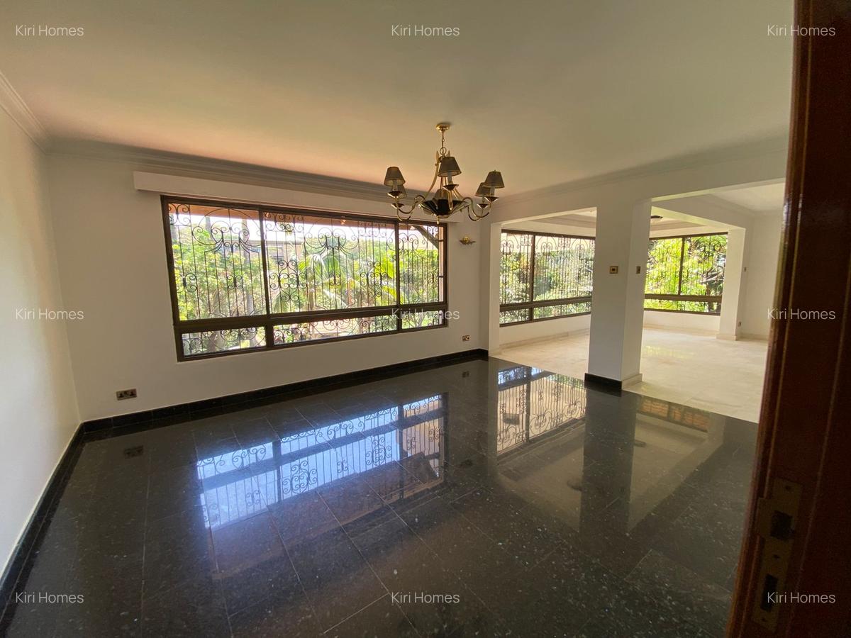 7 Bed Townhouse with En Suite in Gigiri - 8