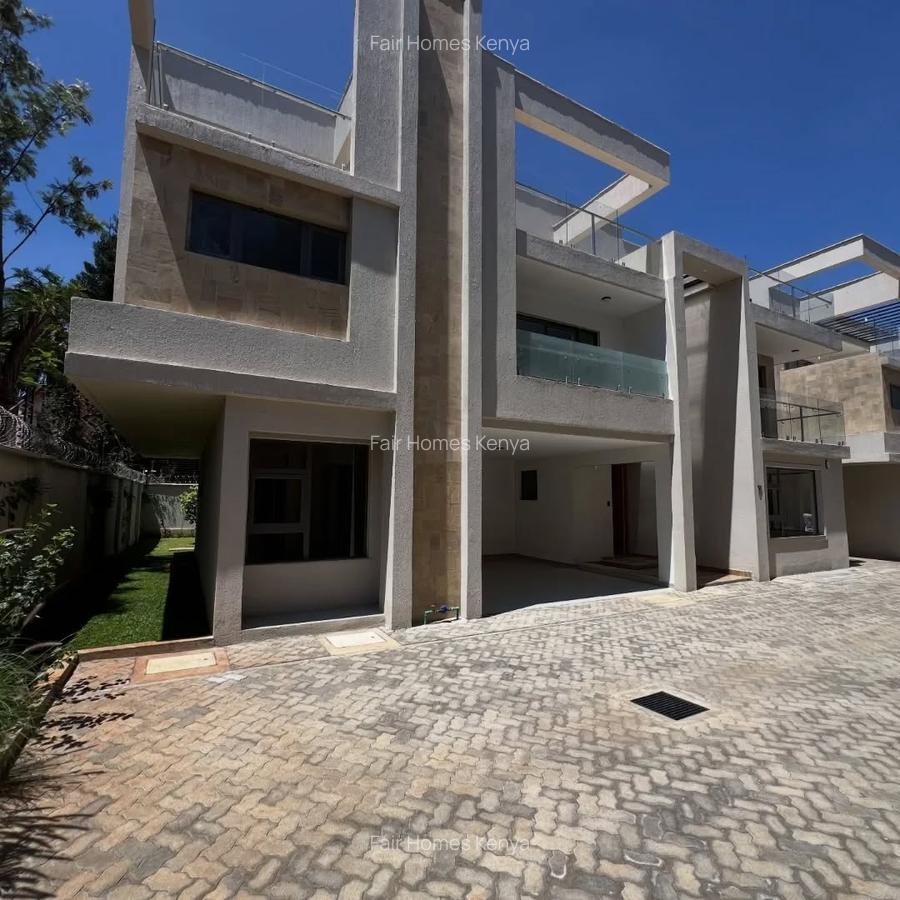 6 Bed Townhouse with En Suite at Lavington Green - 11